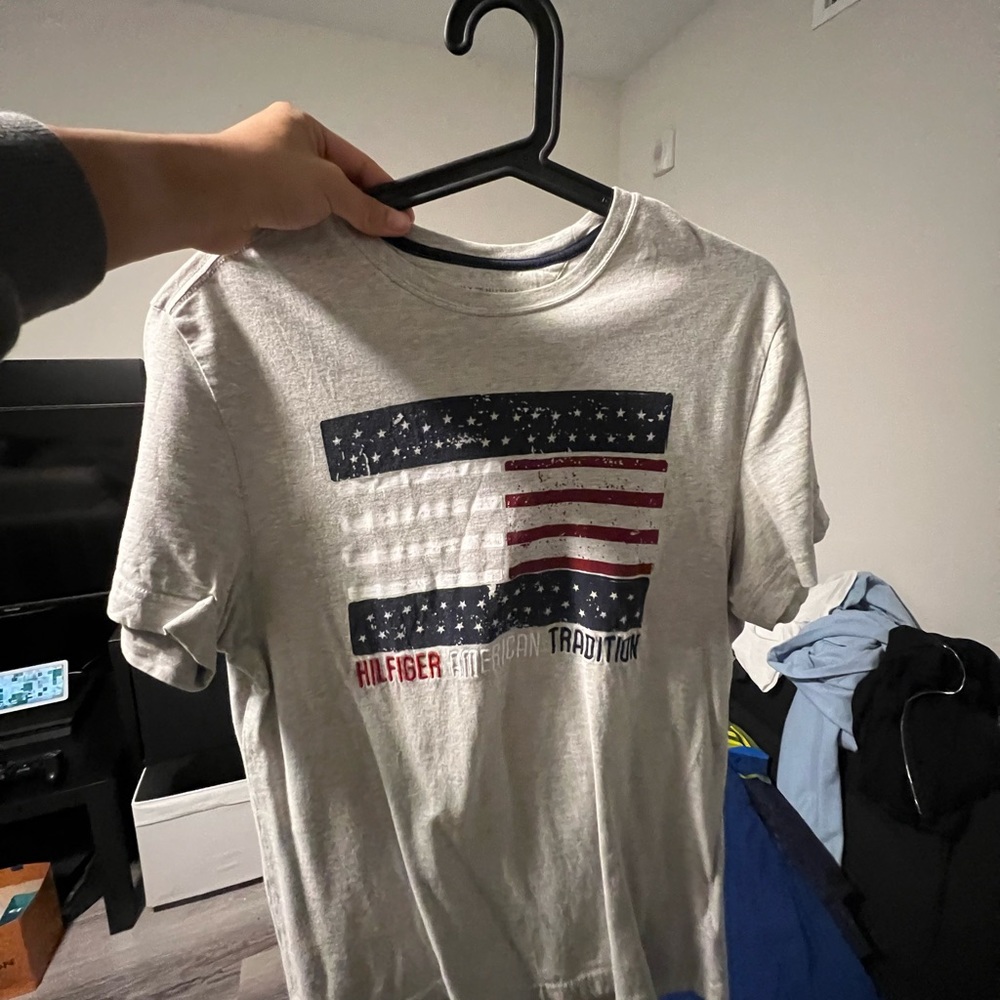 Tommy tshirt